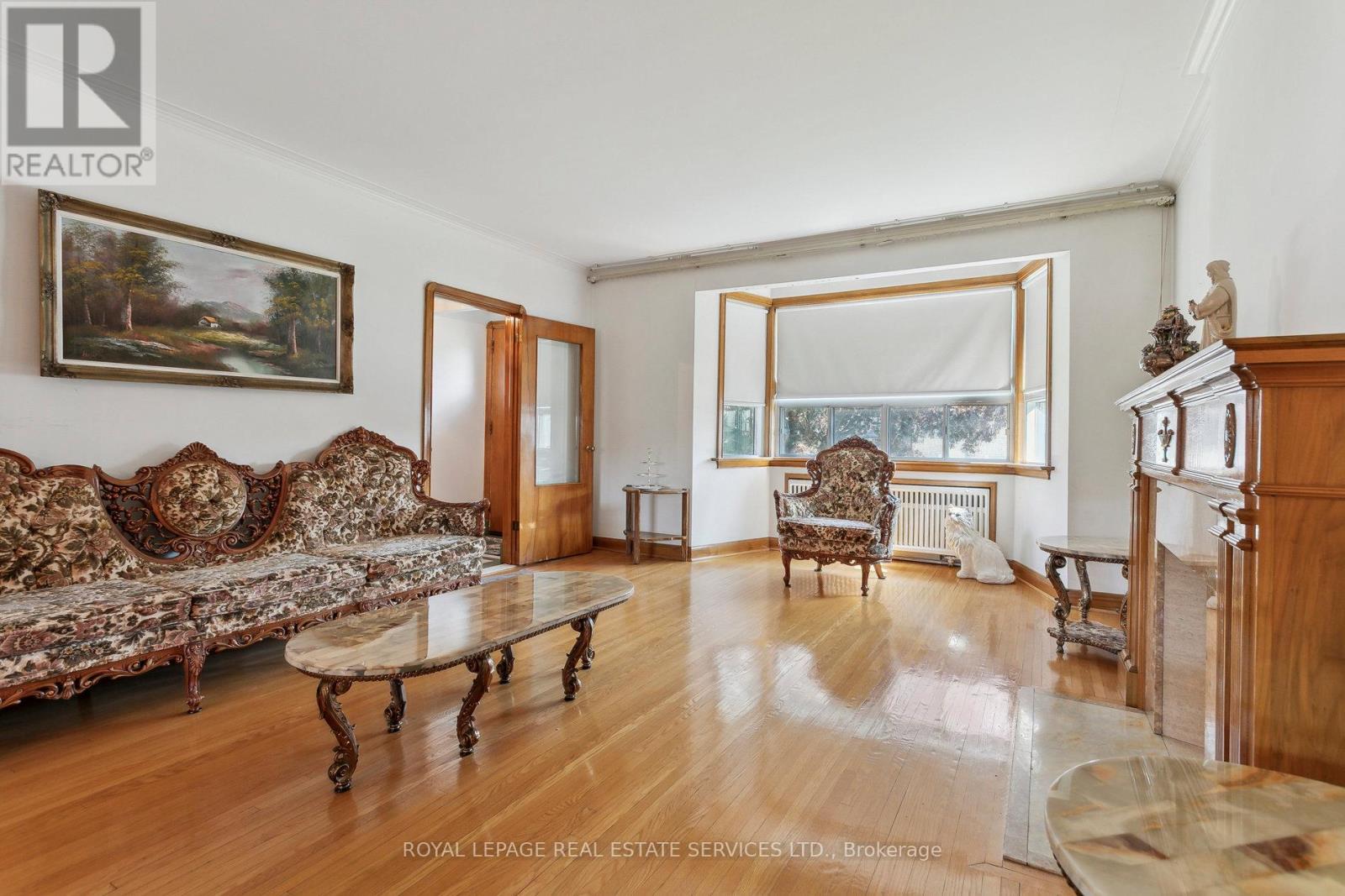 28 Cornelius Parkway, Toronto, Ontario  M6L 2K3 - Photo 12 - W13170838