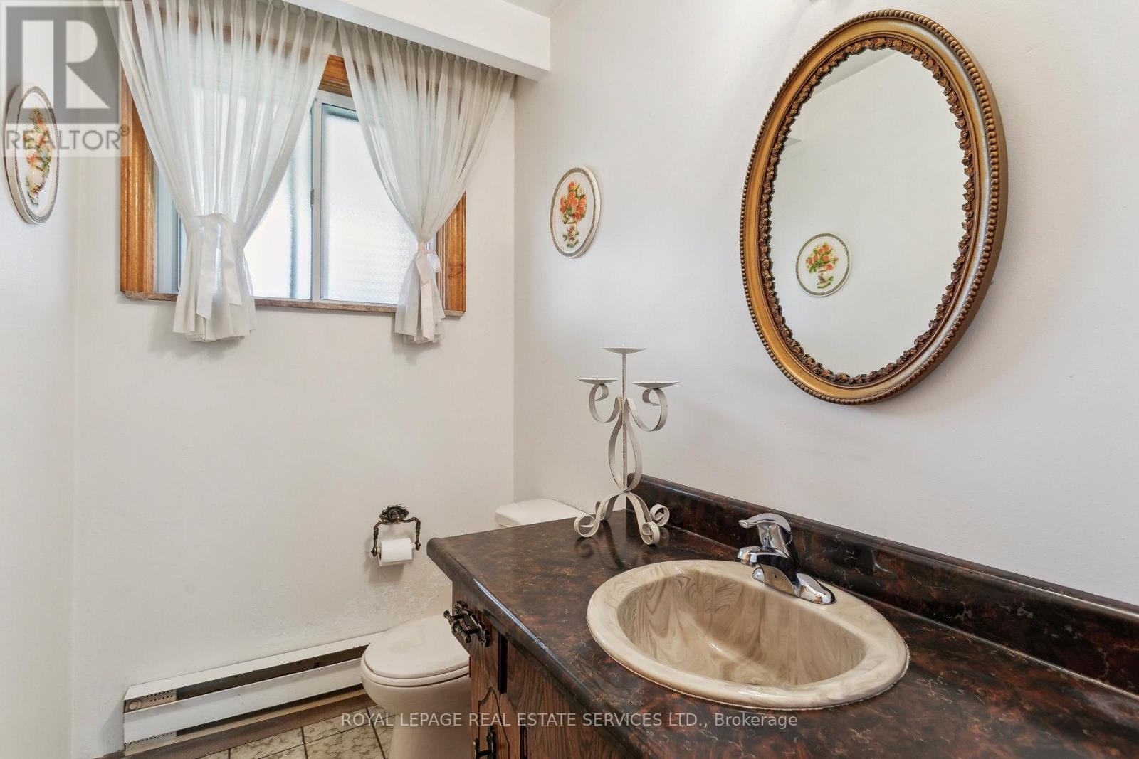 28 Cornelius Parkway, Toronto, Ontario  M6L 2K3 - Photo 21 - W13170838