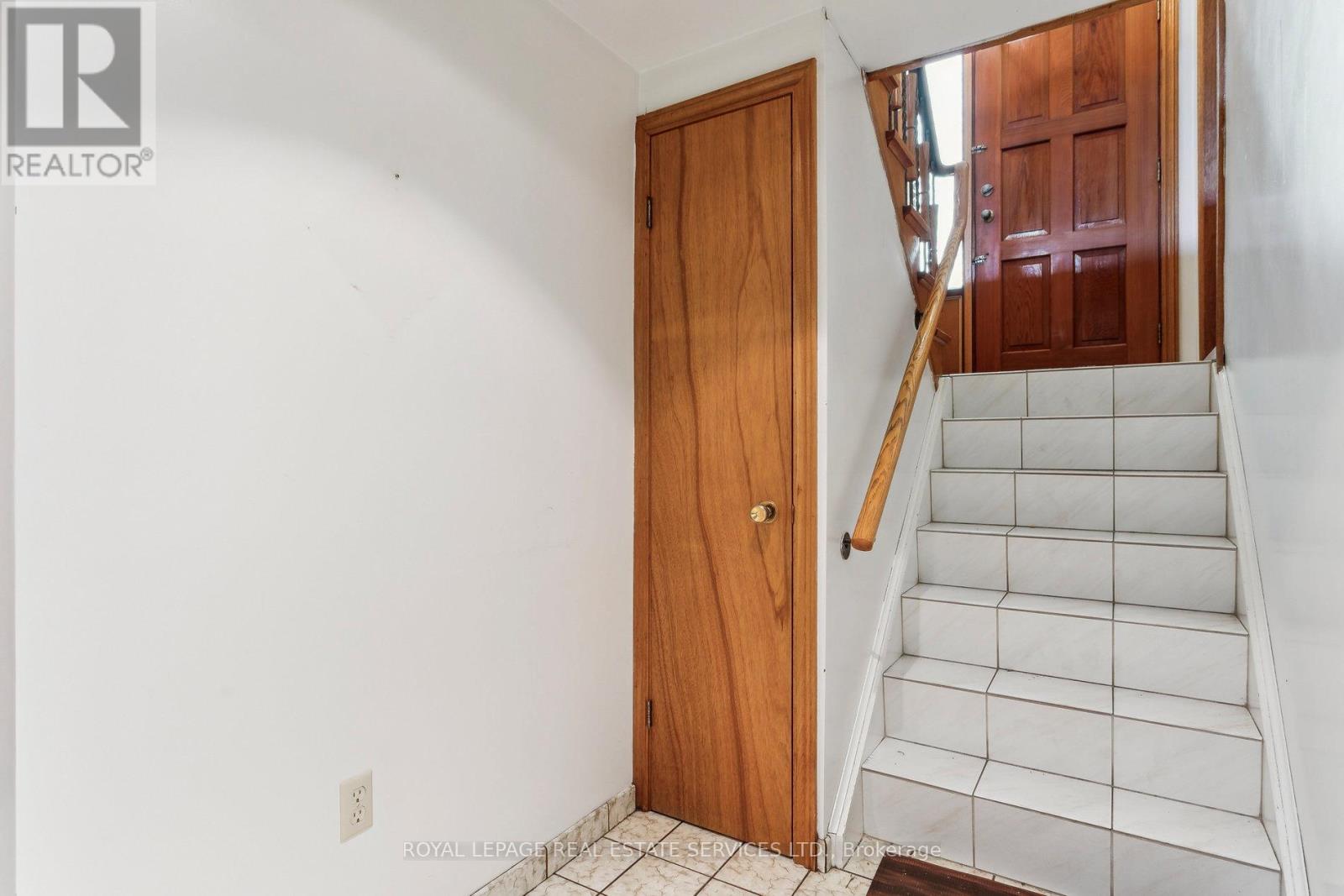 28 Cornelius Parkway, Toronto, Ontario  M6L 2K3 - Photo 31 - W13170838