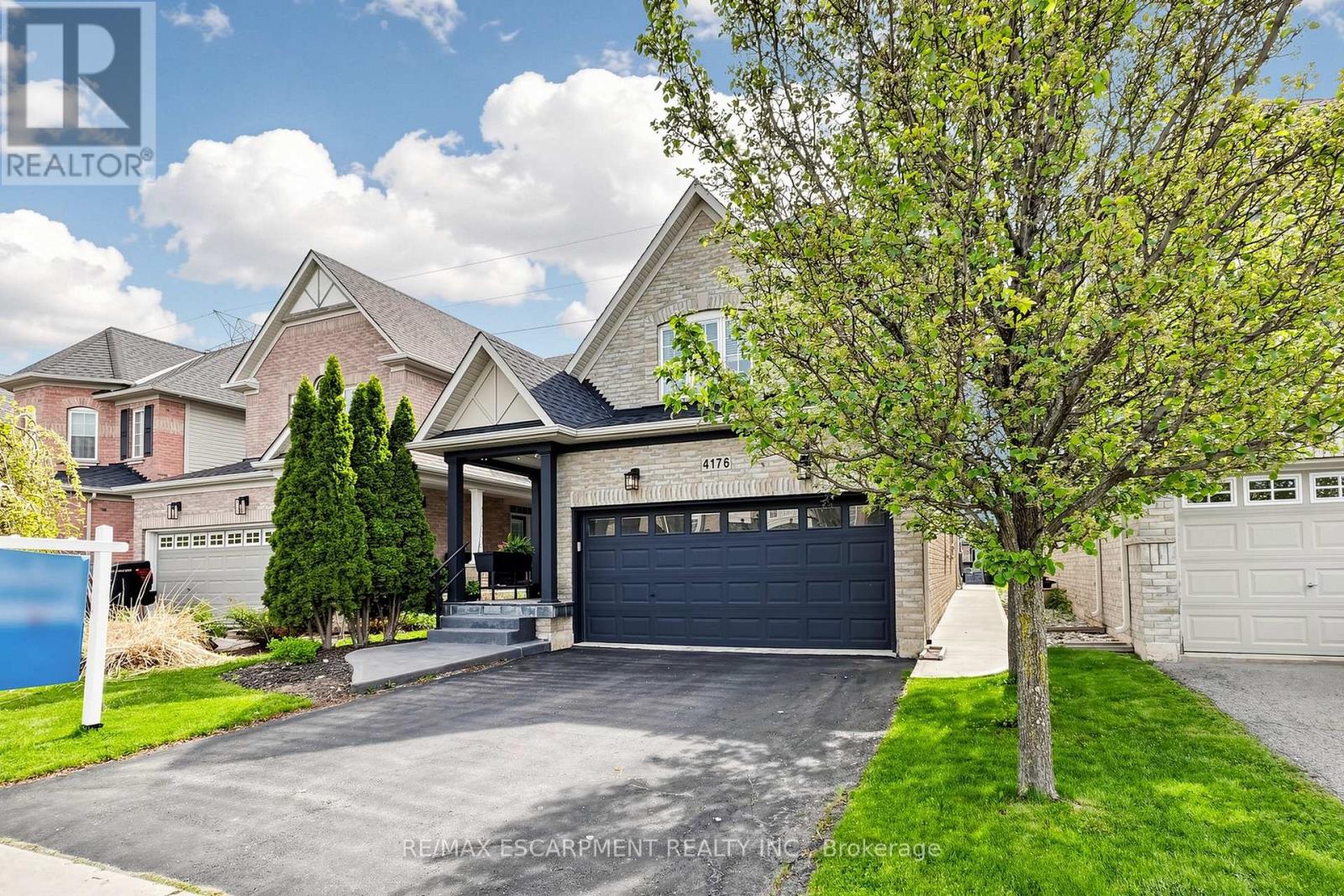 4176 Saunders Crescent, Burlington, Ontario  L7M 0B3 - Photo 1 - W13170870