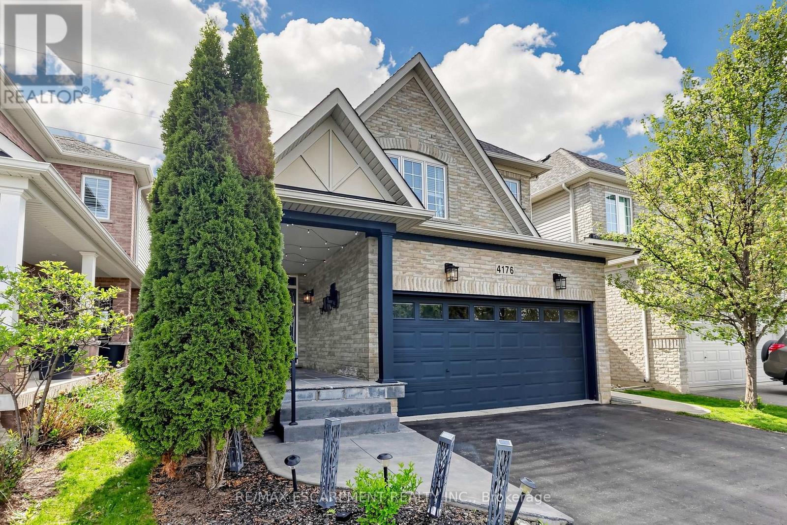 4176 Saunders Crescent, Burlington, Ontario  L7M 0B3 - Photo 3 - W13170870