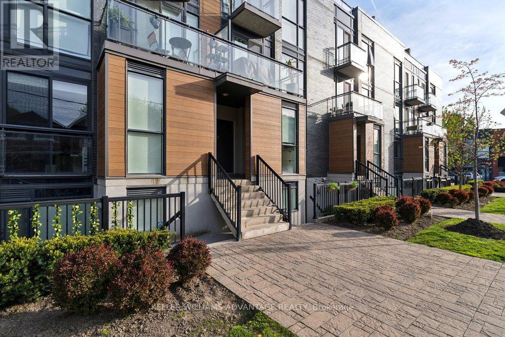 402 - 57 Macaulay Avenue, Toronto, Ontario  M6P 3P5 - Photo 4 - W13170882