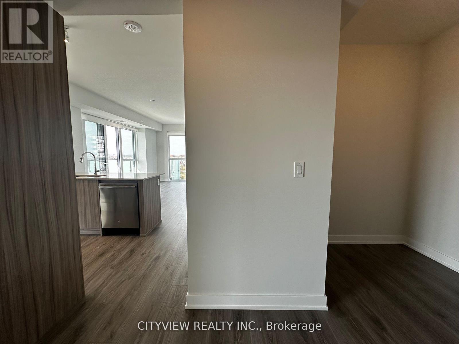 1401 - 4130 Parkside Village Drive, Mississauga, Ontario  L5B 3M8 - Photo 4 - W13170892