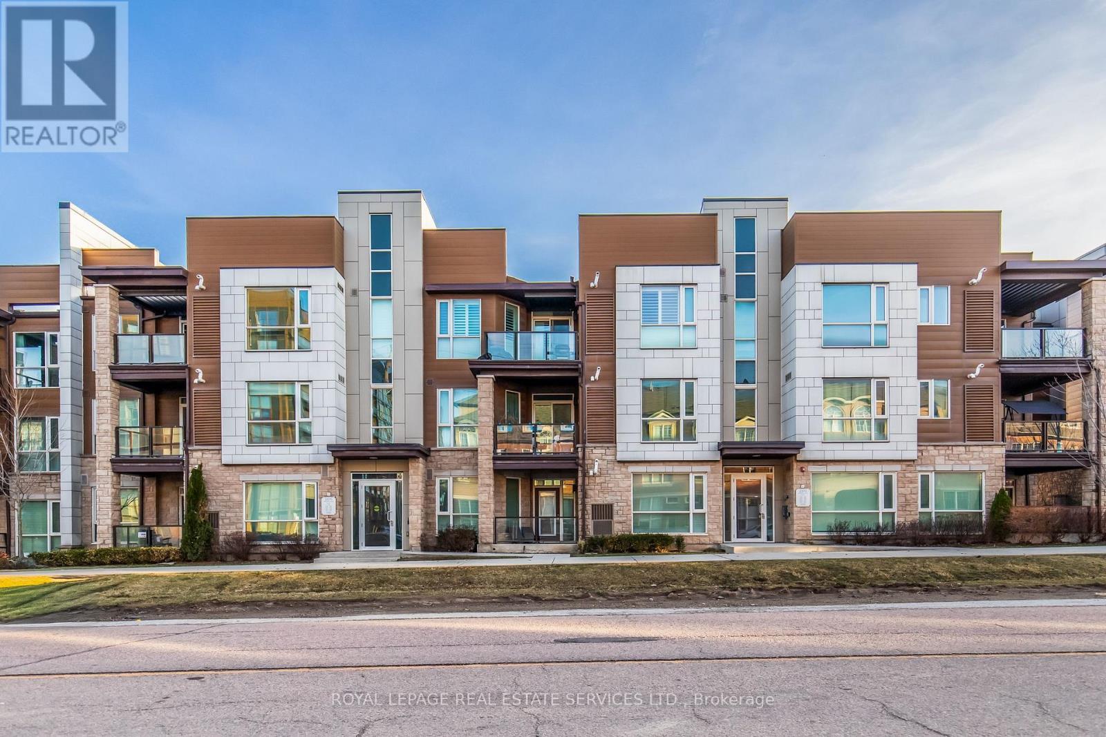 304 - 2370 KHALSA GATE, Oakville, Ontario