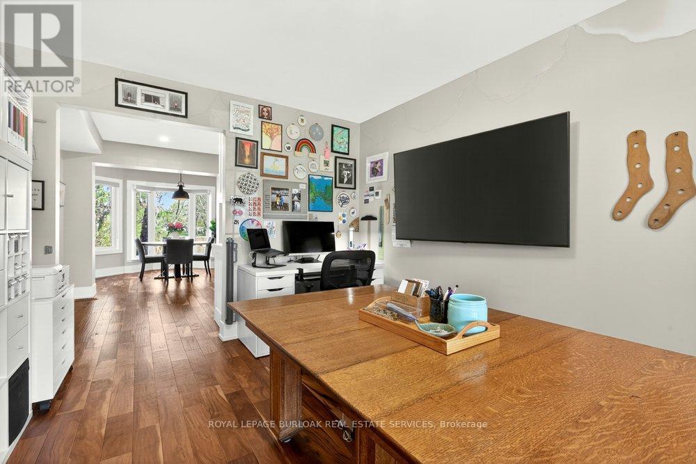 1078 Augustus Drive, Burlington, Ontario  L7S 2L1 - Photo 20 - W13170996