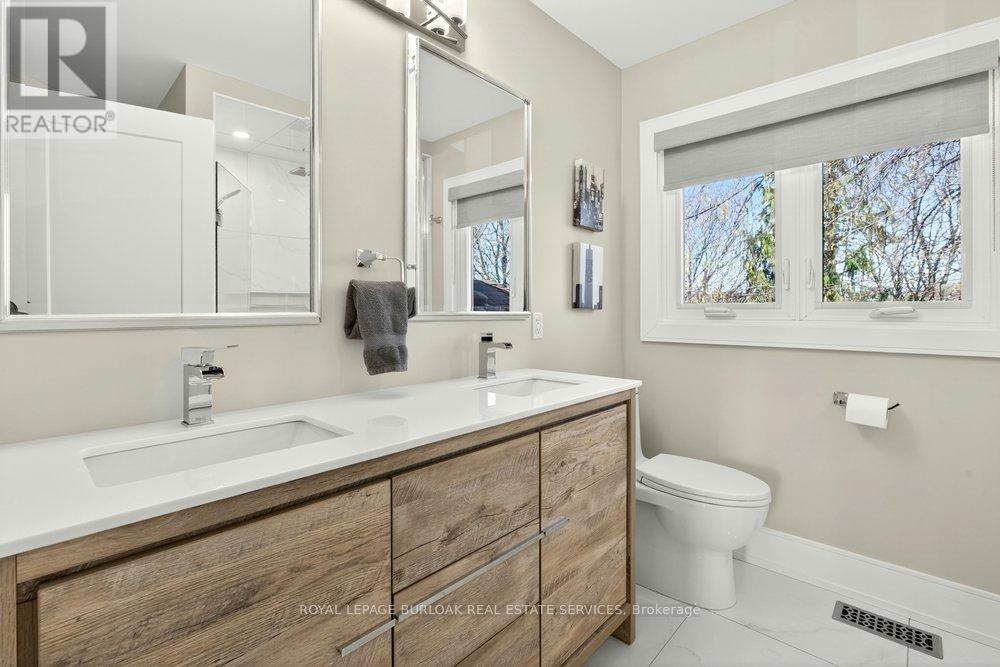 1078 Augustus Drive, Burlington, Ontario  L7S 2L1 - Photo 29 - W13170996