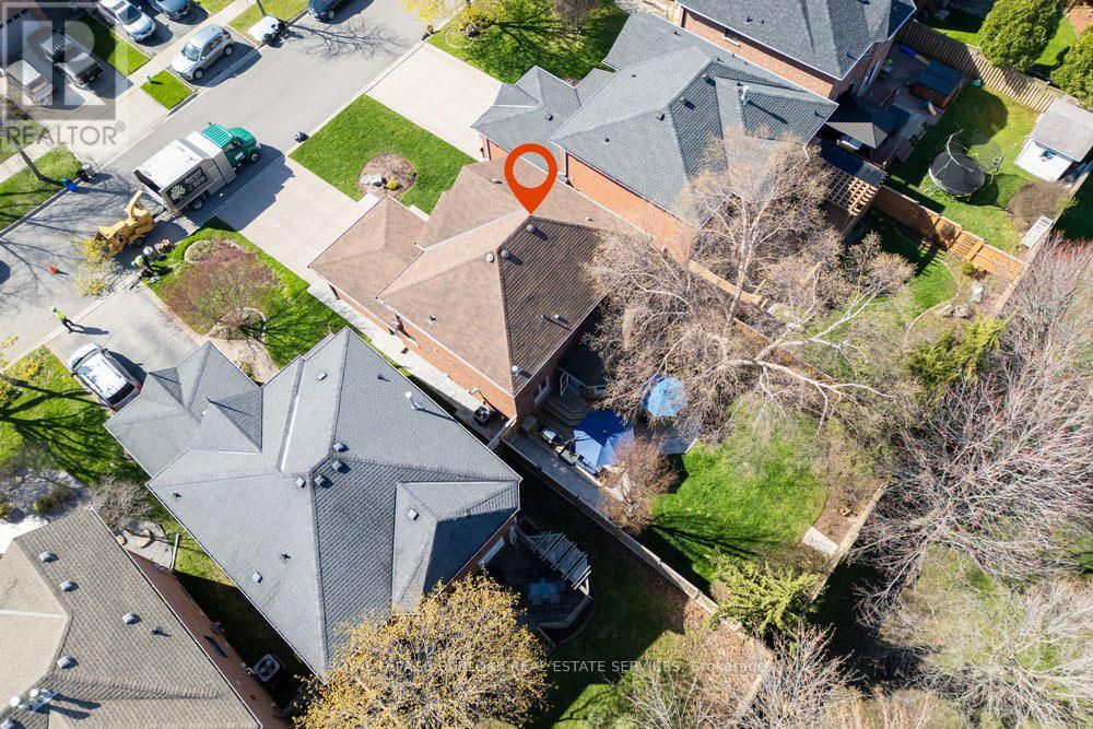 1078 Augustus Drive, Burlington, Ontario  L7S 2L1 - Photo 49 - W13170996