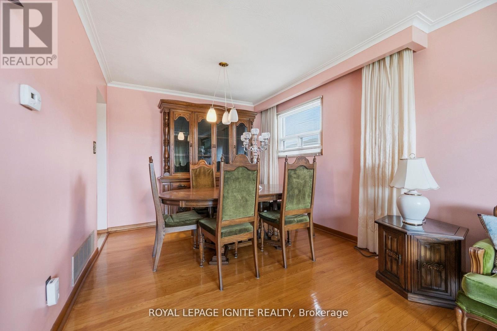 3746 Teeswater Road, Mississauga, Ontario  L4T 2A4 - Photo 12 - W13171020