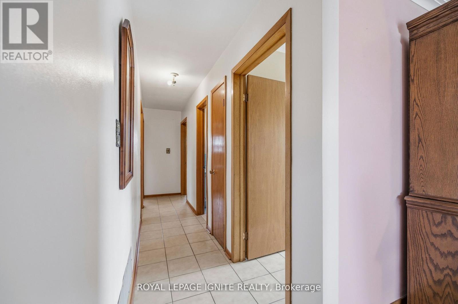 3746 Teeswater Road, Mississauga, Ontario  L4T 2A4 - Photo 18 - W13171020