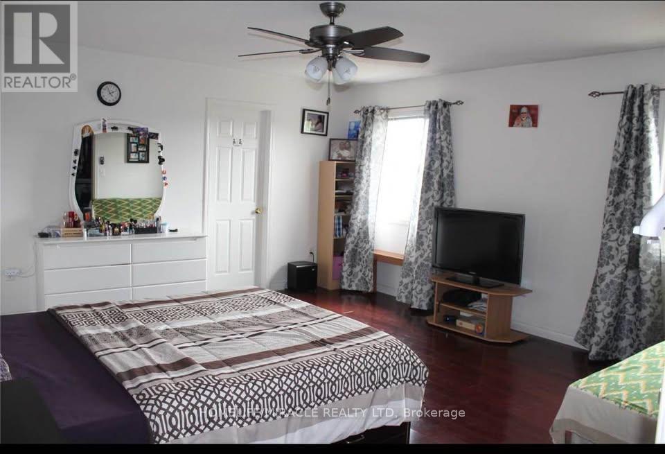 Main - 12 Worthington Avenue, Brampton, Ontario  L7A 1M9 - Photo 10 - W13171024