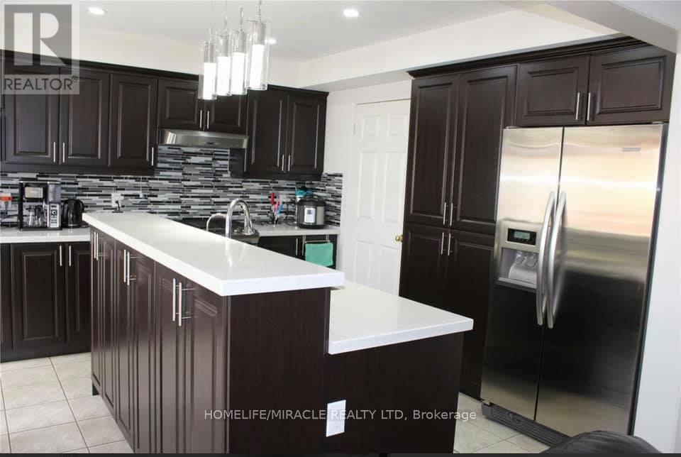 Main - 12 Worthington Avenue, Brampton, Ontario  L7A 1M9 - Photo 2 - W13171024