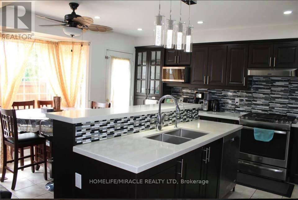 Main - 12 Worthington Avenue, Brampton, Ontario  L7A 1M9 - Photo 3 - W13171024