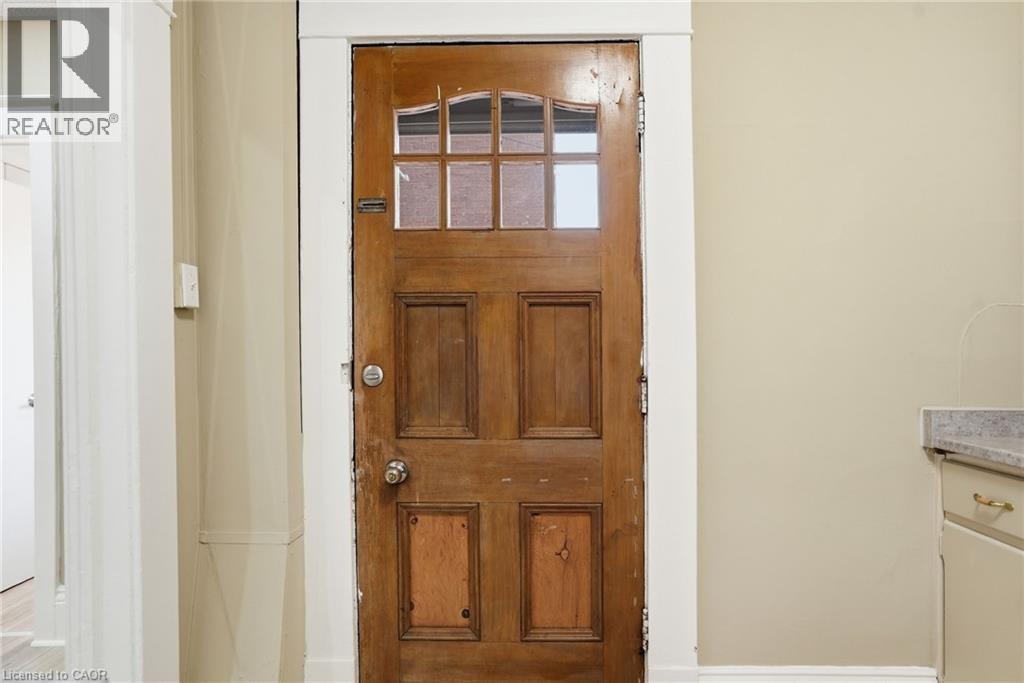 53 Chatham Street, Brantford, Ontario  N3T 2N8 - Photo 6 - 40817547