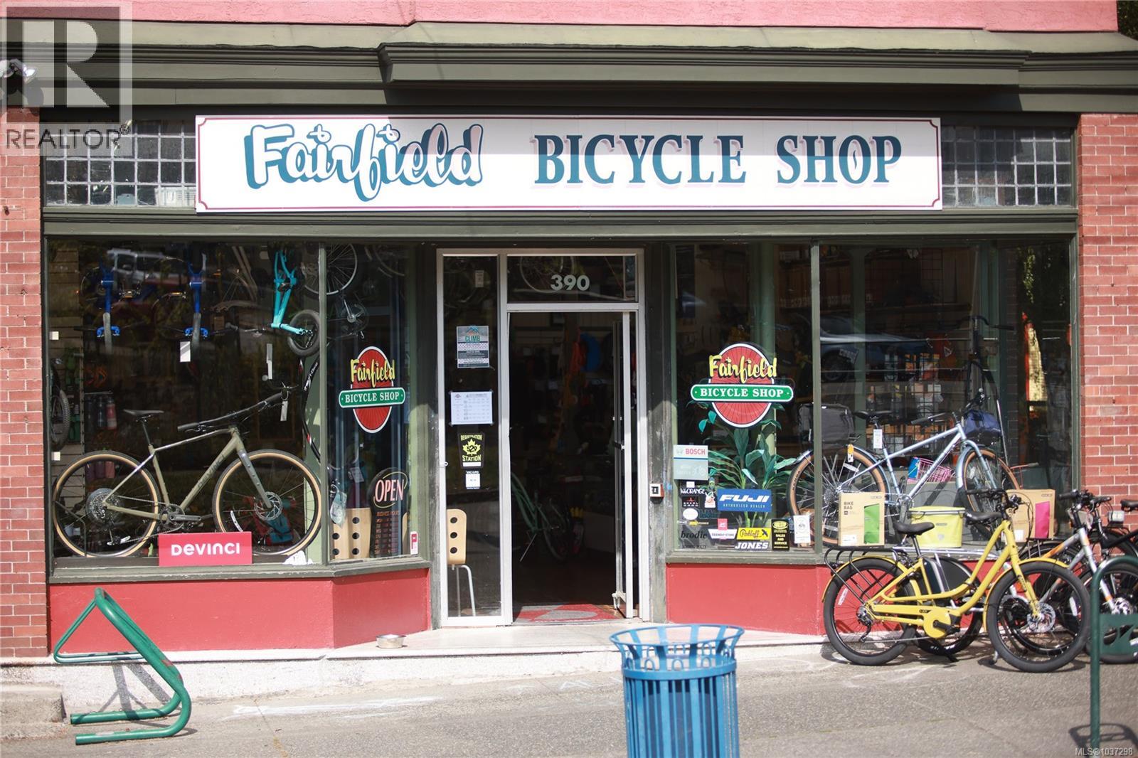 390 Moss St, Victoria, British Columbia  V8V 4N1 - Photo 8 - 1037298