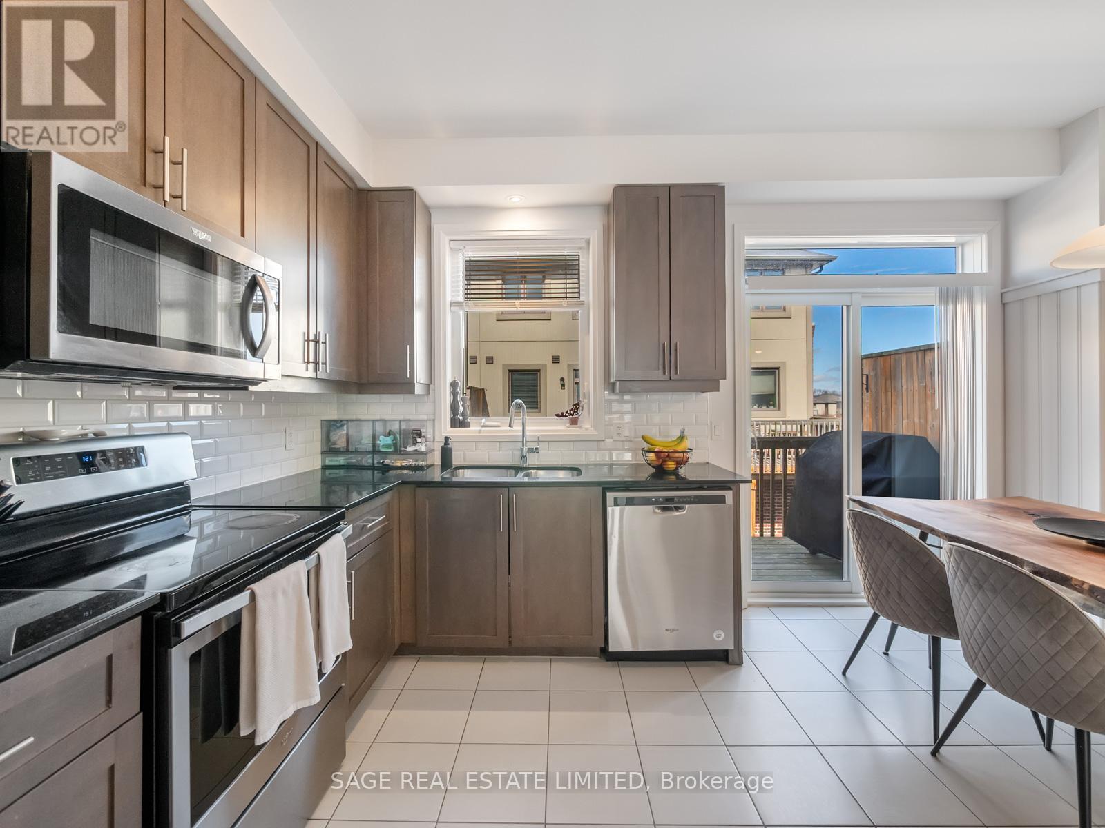 4 Could Lane, Hamilton, Ontario  L9G 0H2 - Photo 11 - X13170862