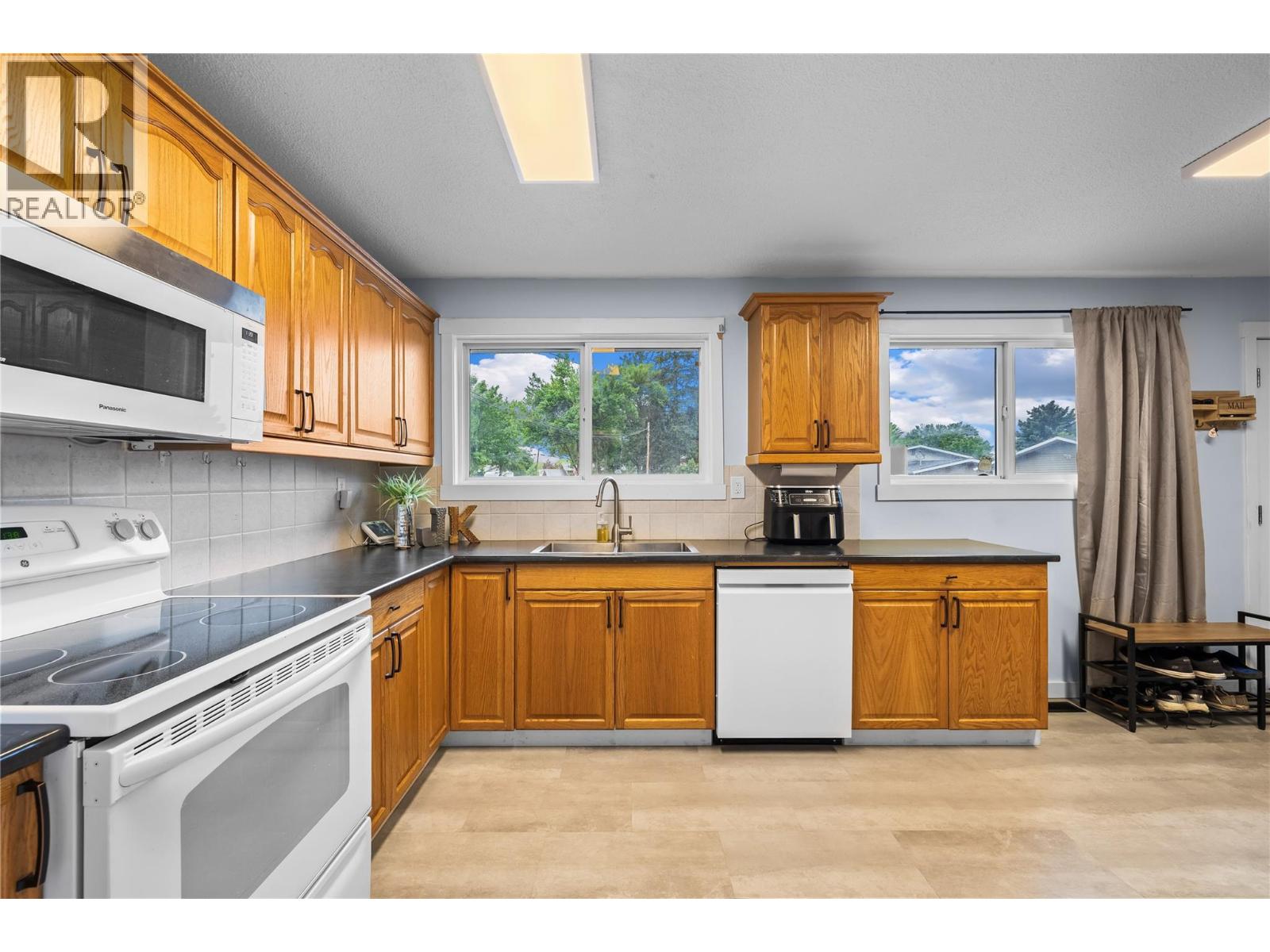 730 Cupar Road, Kelowna, British Columbia  V1X 1R6 - Photo 6 - 10386861