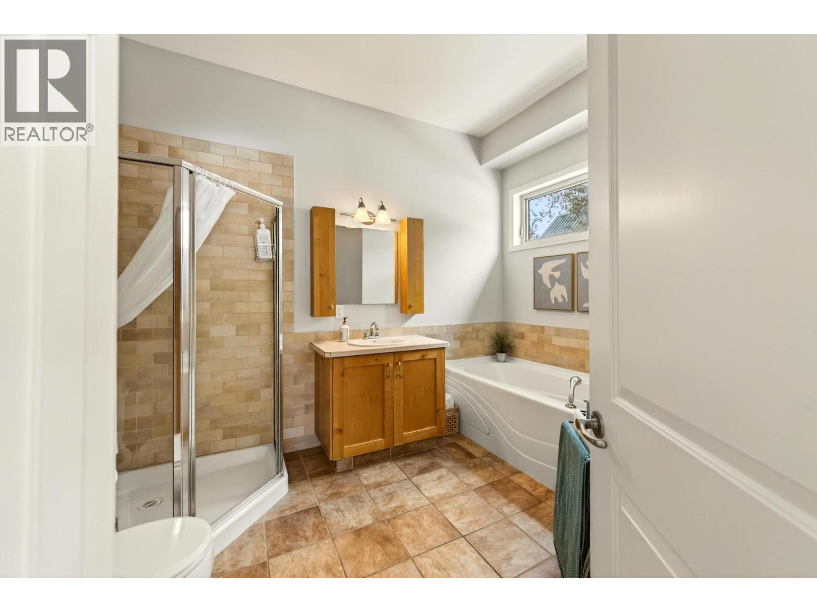 1500 Quartz Crescent, Golden, British Columbia  V0A 1H3 - Photo 39 - 10375791
