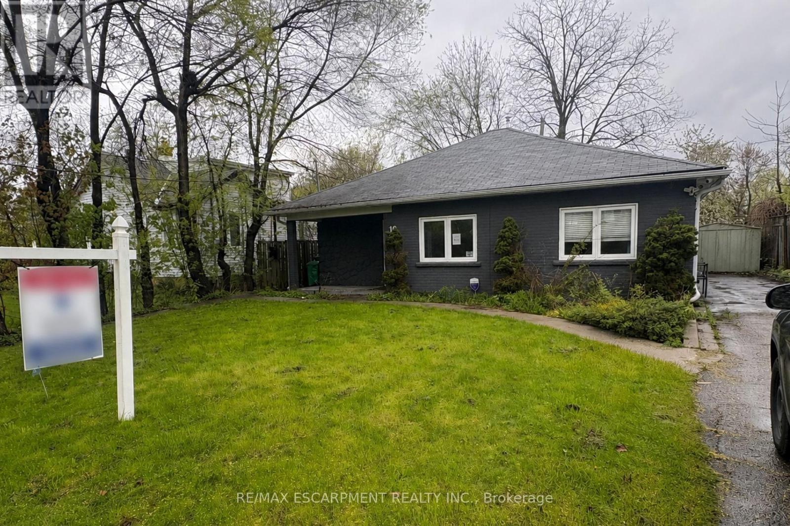 16 WOODWARD AVENUE, Brampton, Ontario