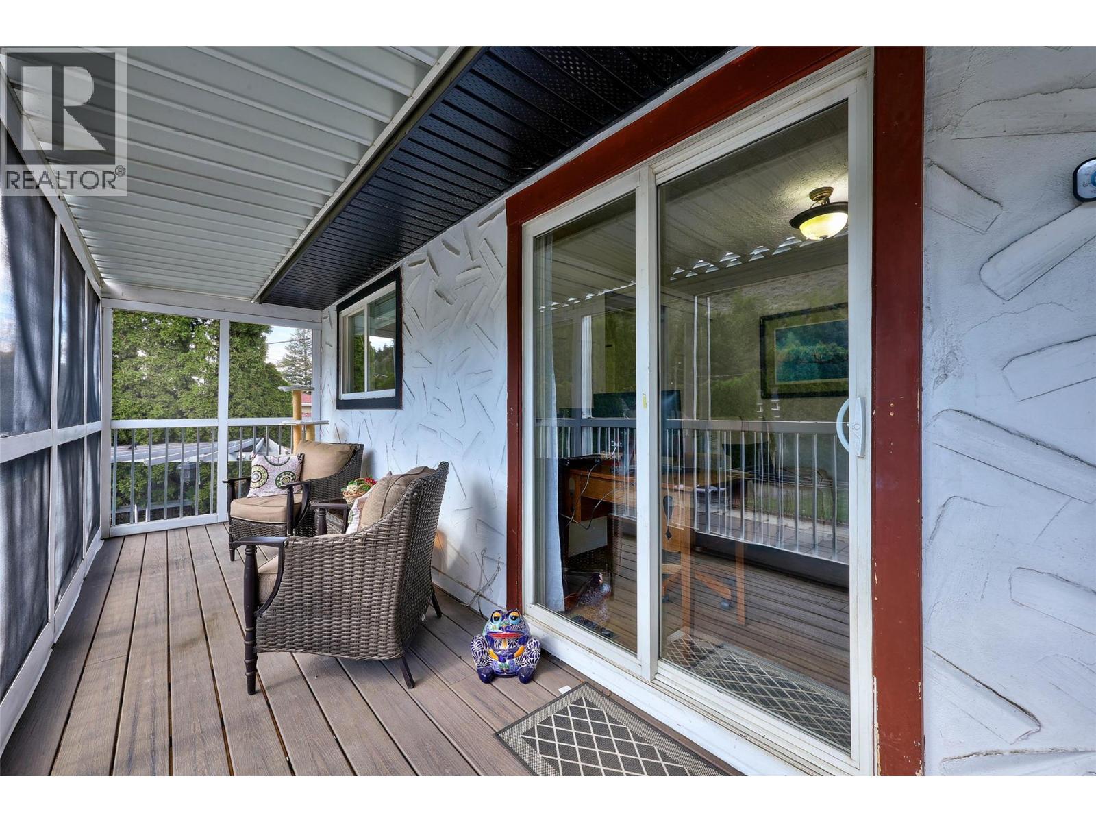 381 Mary Place, Kamloops, British Columbia  V2C 4Y5 - Photo 25 - 10388773