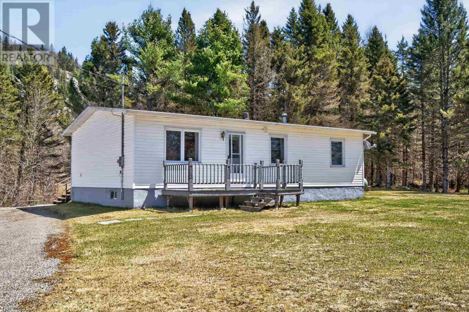 110 Highway 532, Searchmont, Ontario  P0S 1J0 - Photo 4 - SM261047