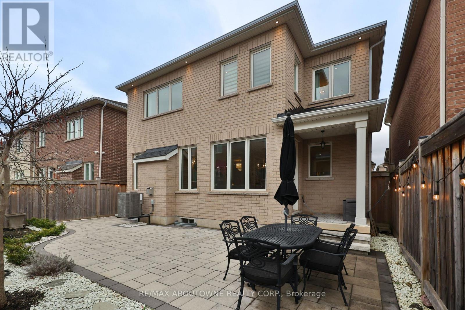 3205 Violet Gardens, Oakville, Ontario  L6M 1L5 - Photo 35 - W13170818