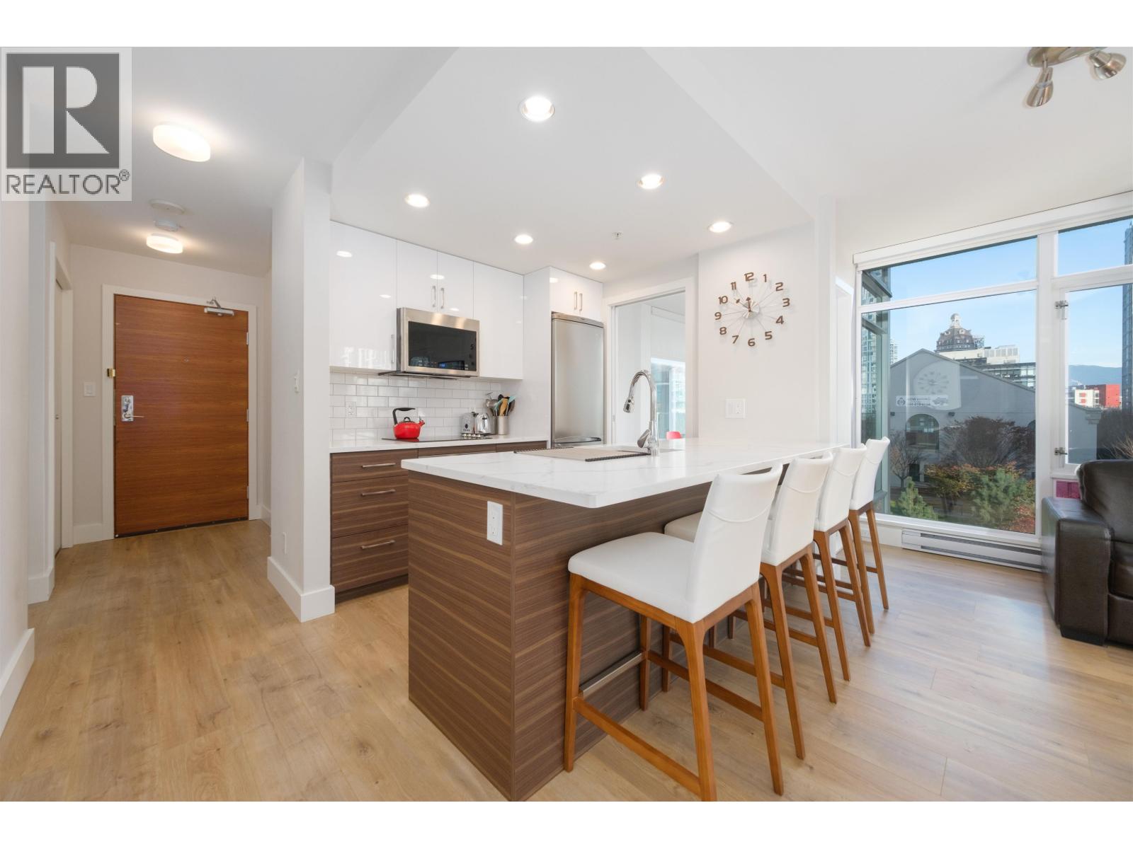 501 161 W Georgia Street, Vancouver, British Columbia  V6B 0K9 - Photo 2 - R3127443