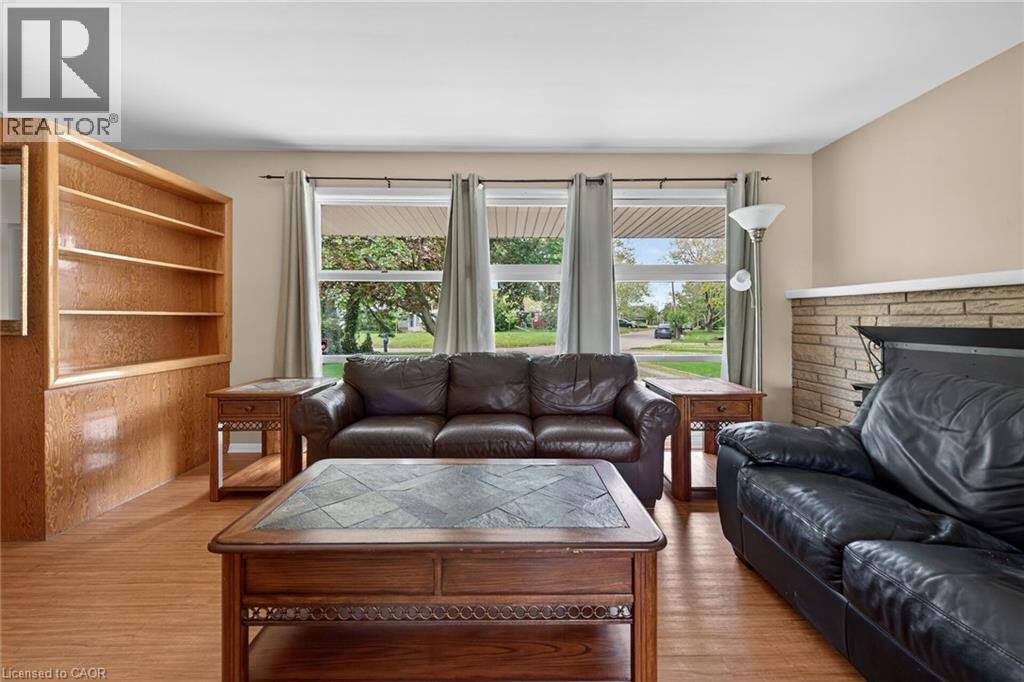 31 Larchwood Drive, St. Catharines, Ontario  L2T 2H4 - Photo 8 - 40833346