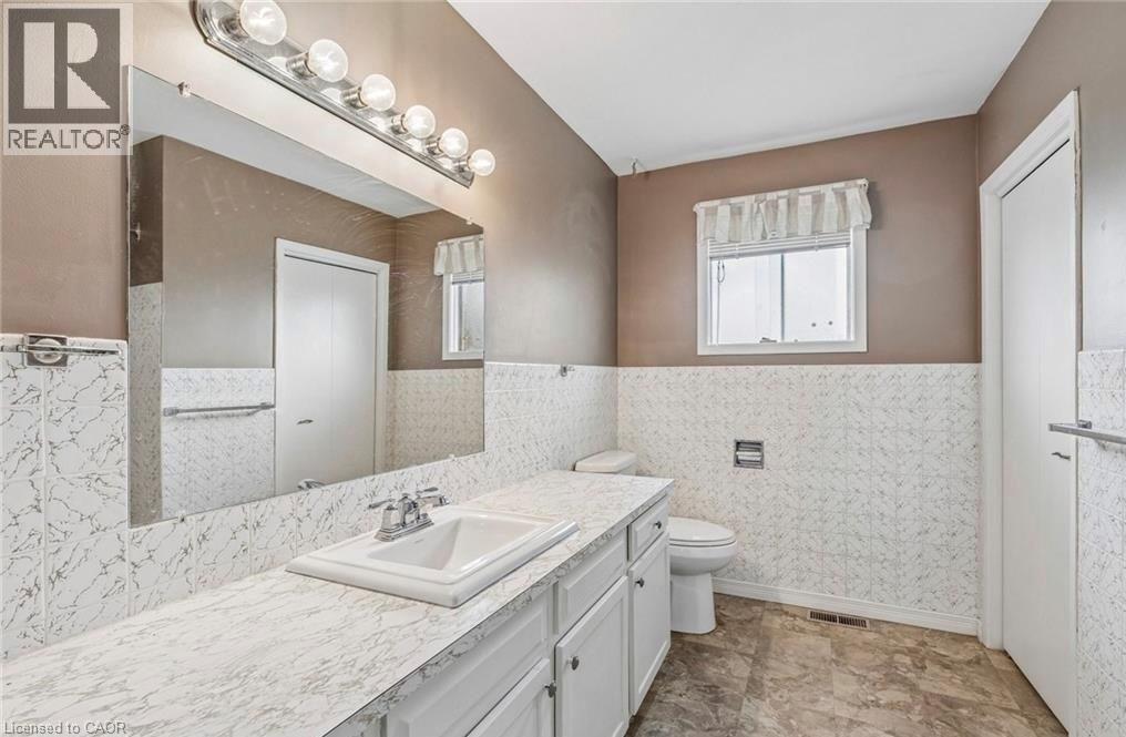 29 Heather Court, Welland, Ontario  L3C 4P8 - Photo 8 - 40833258