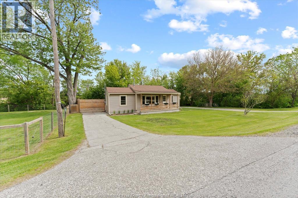 520 Road 2 West, Kingsville, Ontario  N9Y 2E4 - Photo 1 - 26012066