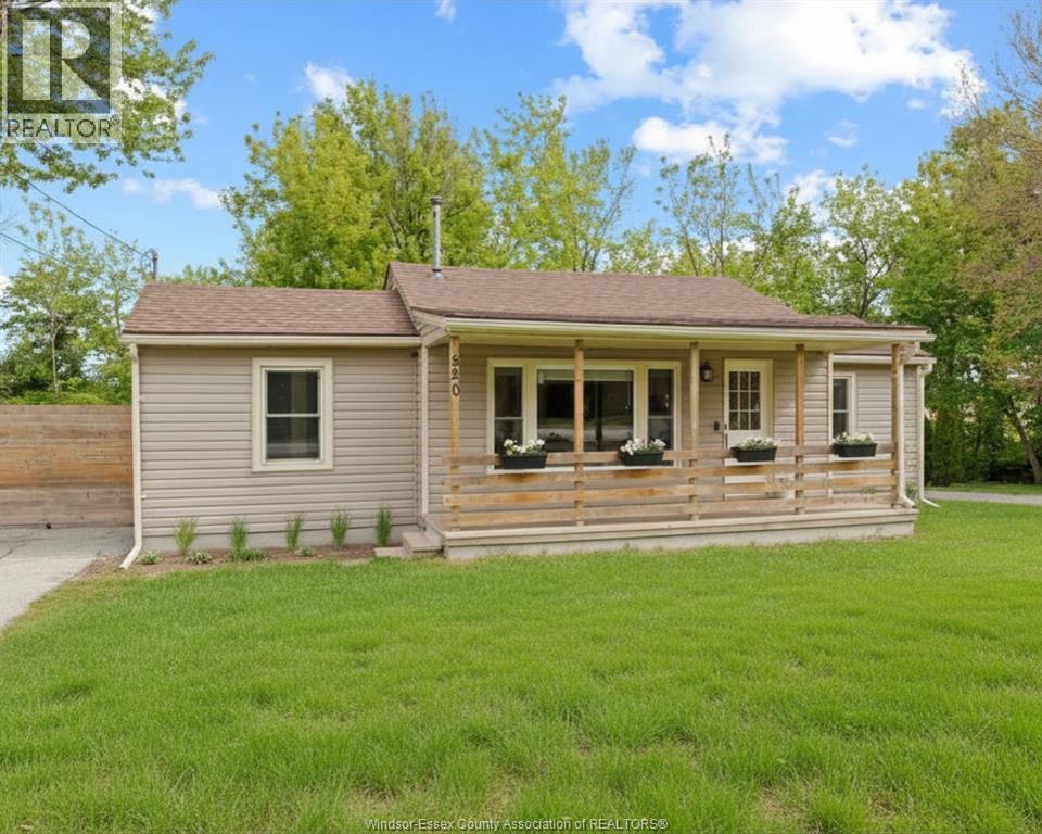 520 Road 2 West, Kingsville, Ontario  N9Y 2E4 - Photo 3 - 26012066