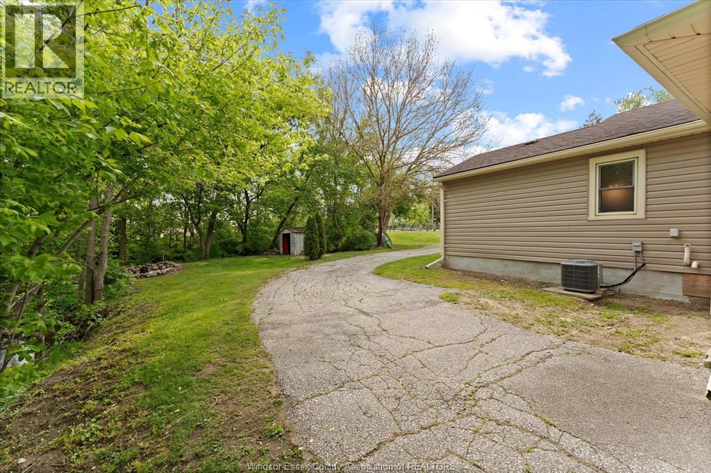 520 Road 2 West, Kingsville, Ontario  N9Y 2E4 - Photo 31 - 26012066