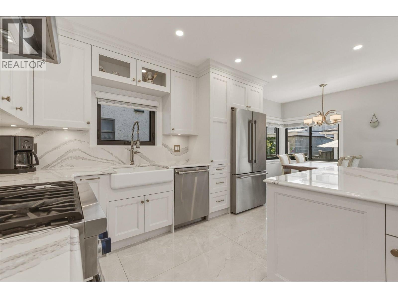 2614 Parker Street, Vancouver, British Columbia  V5K 2T4 - Photo 4 - R3127446