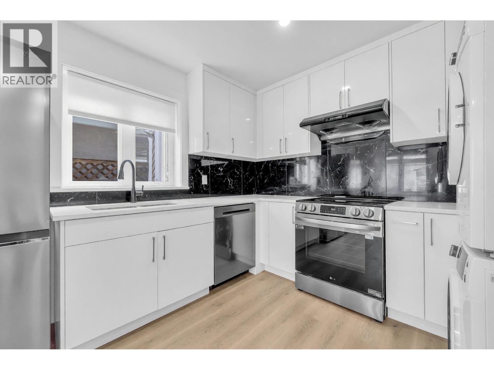 1675 W 59th Avenue, Vancouver, British Columbia  V6P 1Z3 - Photo 32 - R3127465