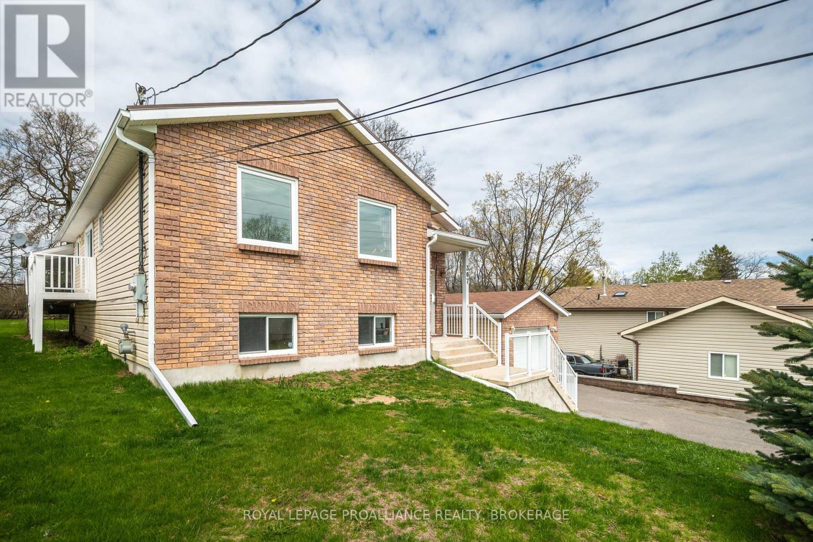 307 Amherst Drive, Loyalist, Ontario  K7N 1V3 - Photo 3 - X13171094