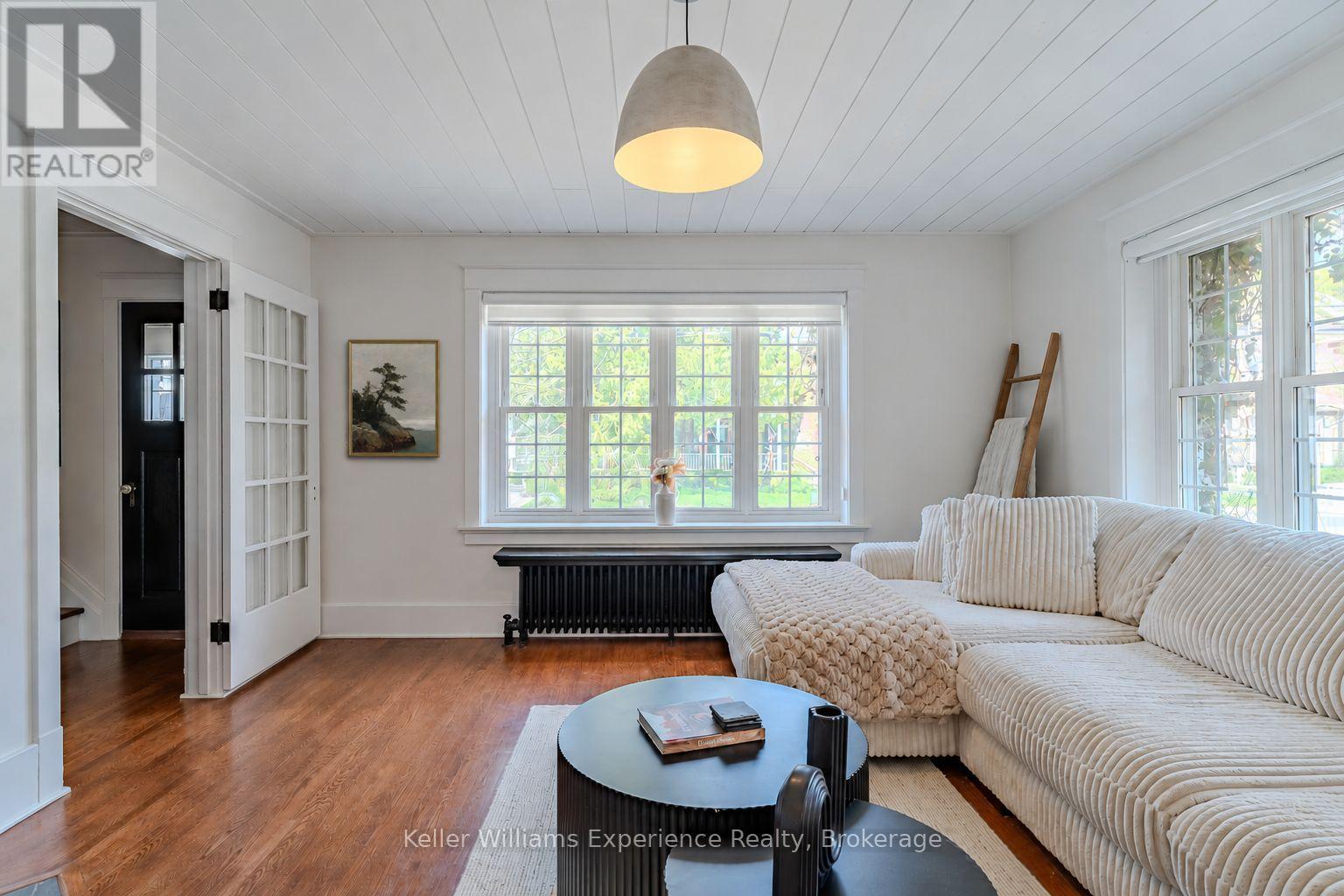 211 5th Street E, Owen Sound, Ontario  N4K 1C6 - Photo 13 - X13171088