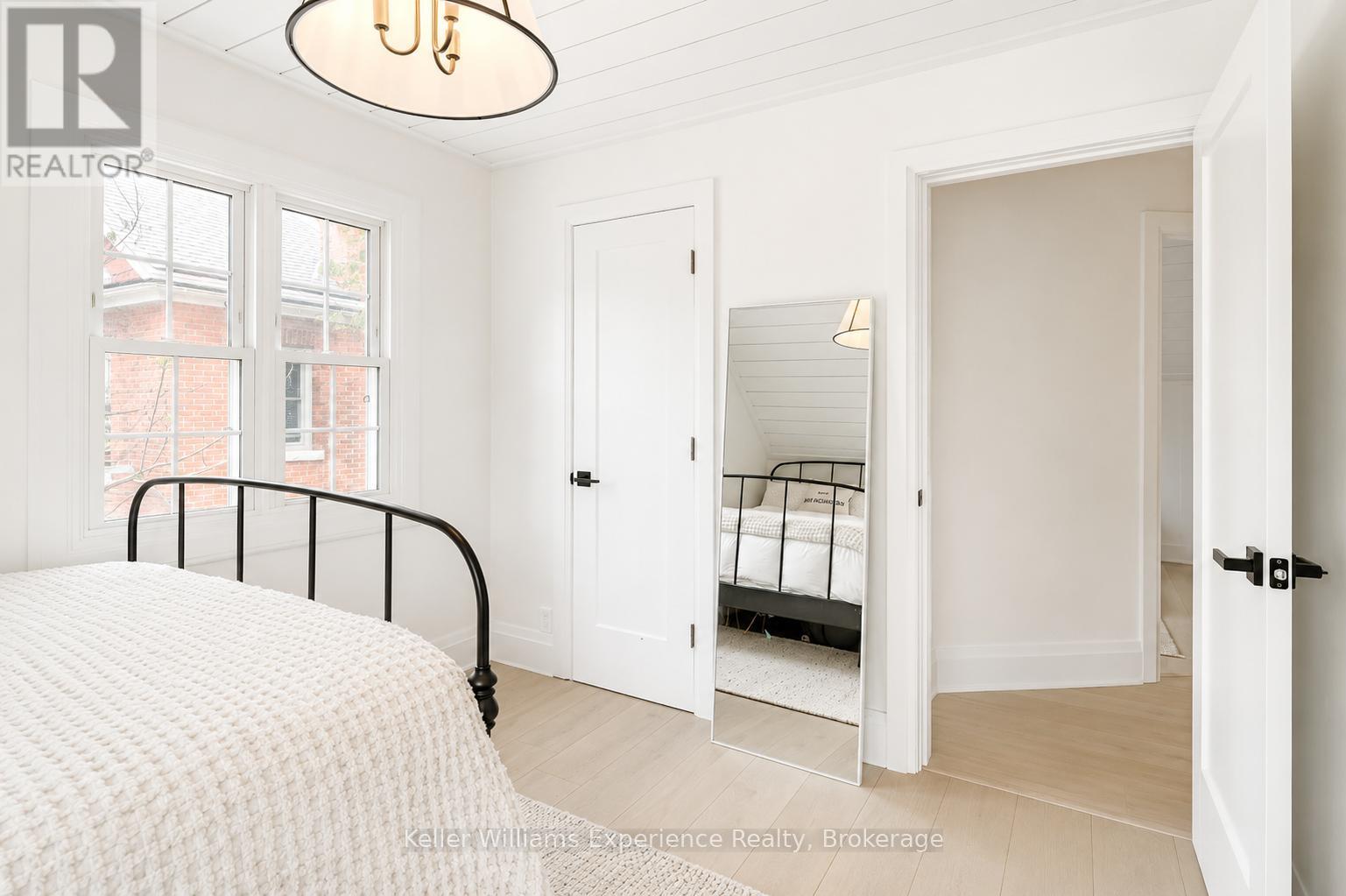 211 5th Street E, Owen Sound, Ontario  N4K 1C6 - Photo 46 - X13171088
