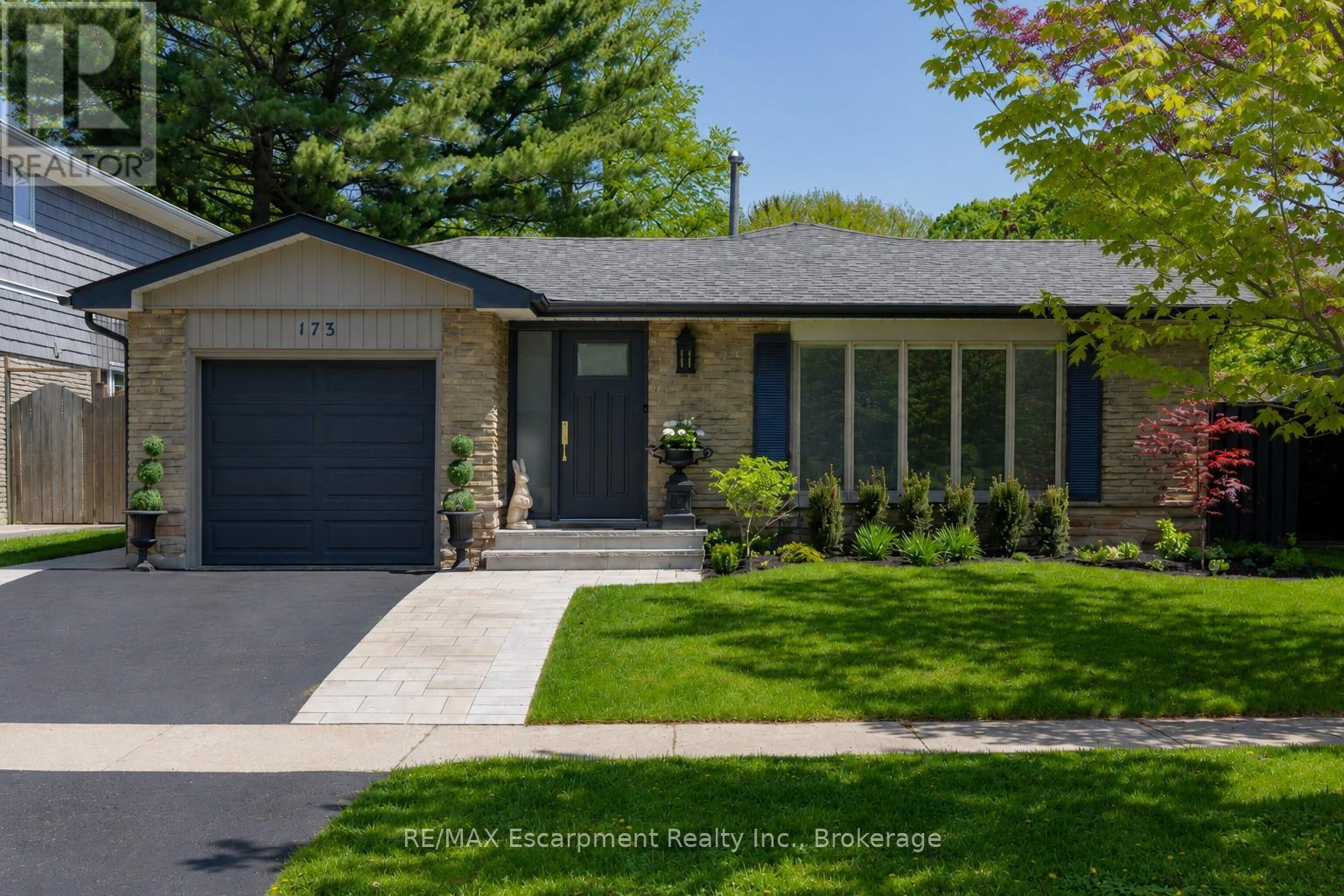 173 CHEBUCTO DRIVE, Oakville, Ontario