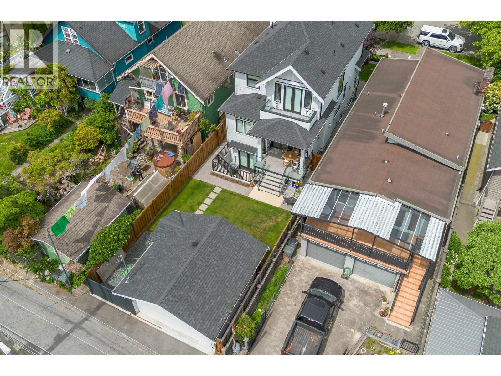2 2258 Napier Street, Vancouver, British Columbia  V5L 2P2 - Photo 6 - R3126774