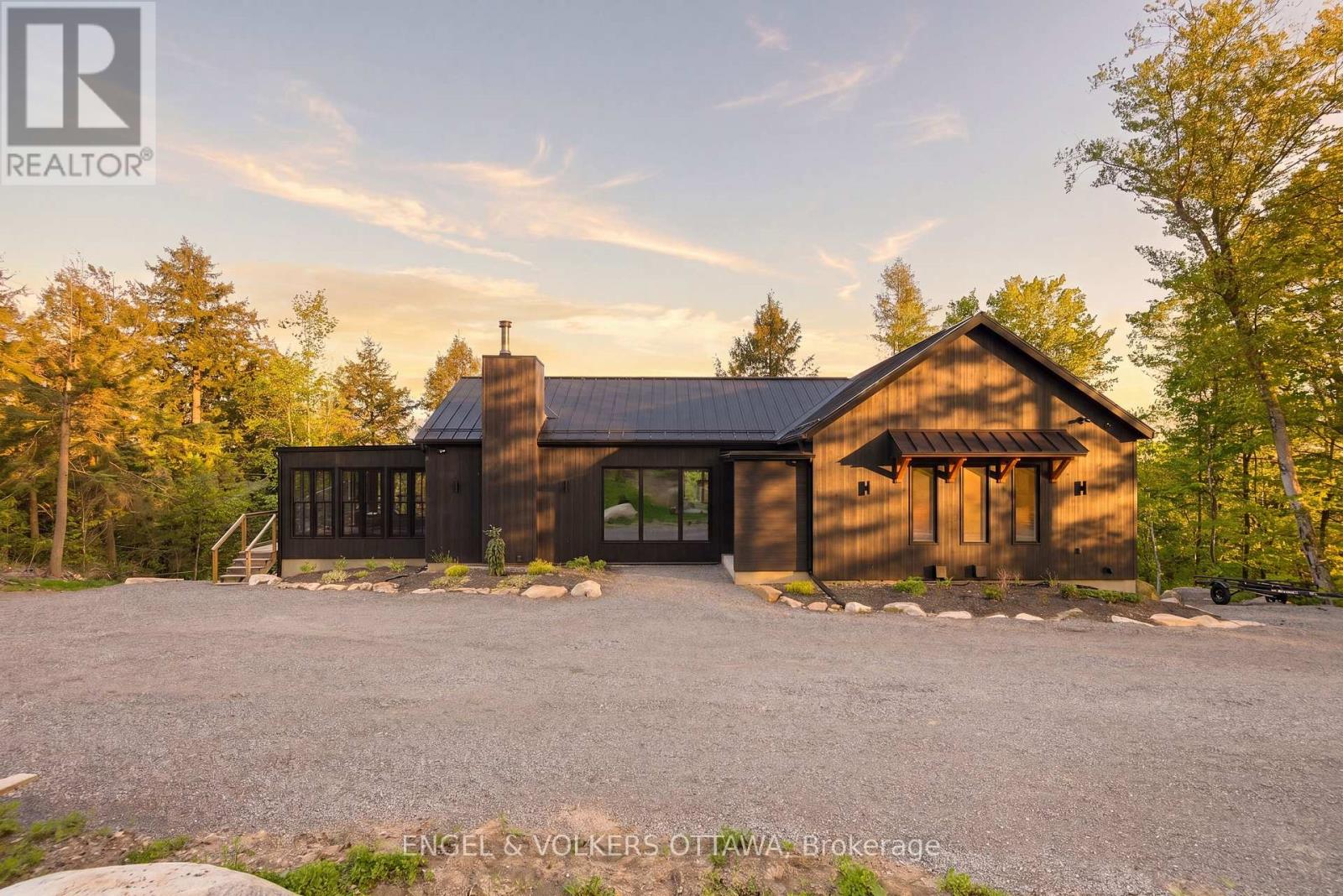 189 Shady Maple Road, Mcnab/braeside, Ontario K0J 1G0 - Photo 2 - X13171054
