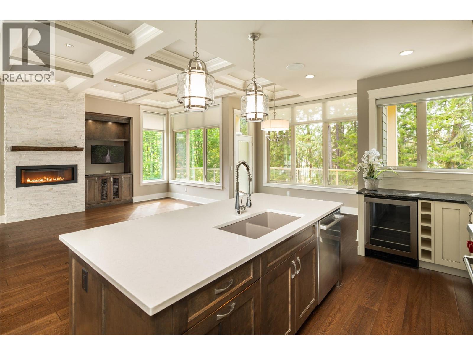 4149 Gallaghers Fairway S, Kelowna, British Columbia  V1W 5G3 - Photo 6 - 10385553