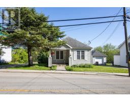17 MAIN STREET E, Elizabethtown-Kitley, Ontario