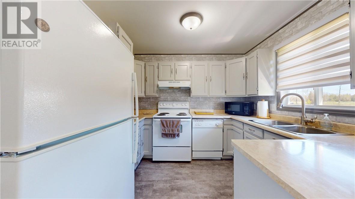 364 Bell Road, Evansville, Ontario  P0P 1H0 - Photo 41 - 2127730