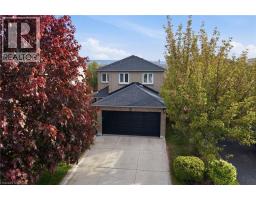 88 GRINDSTONE Way, Dundas, Ontario