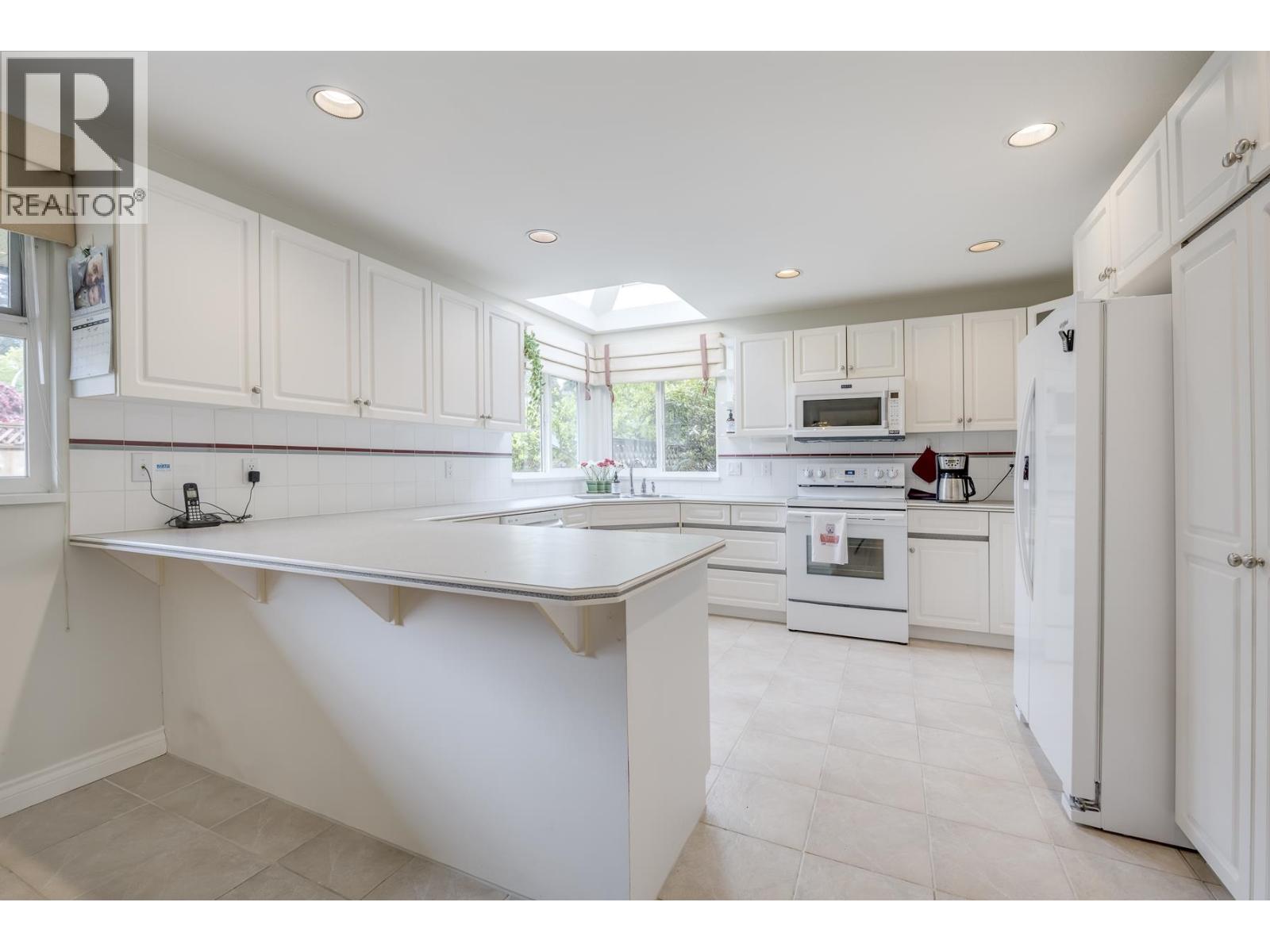 1575 Spyglass Crescent, Delta, British Columbia  V4M 4E6 - Photo 12 - R3127478