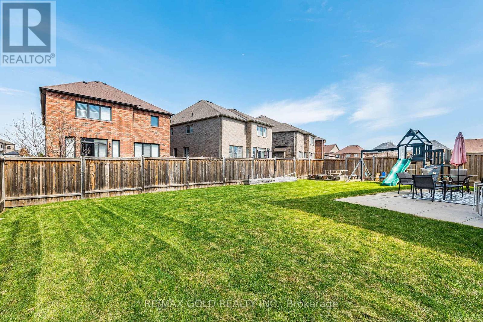 253 Elbern Markell Drive, Brampton, Ontario  L6X 3C3 - Photo 43 - W13040426