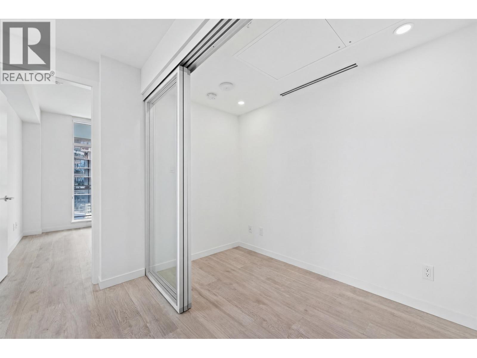 907 5333 Goring Street, Burnaby, British Columbia  V5B 3A2 - Photo 15 - R3126366