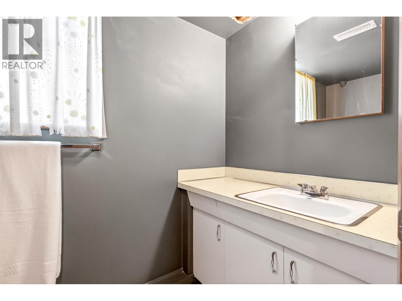 256 Rossmore Court, Coquitlam, British Columbia  V3K 5H3 - Photo 30 - R3127226