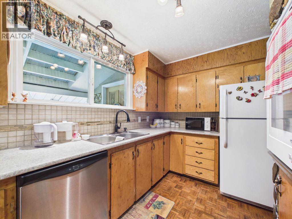 8489 Hwy 95a, Kimberley, British Columbia V1A 3L2 - Photo 17 - 10387553