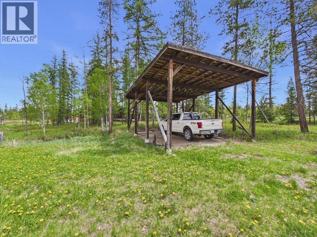 8489 Hwy 95a, Kimberley, British Columbia V1A 3L2 - Photo 2 - 10387553
