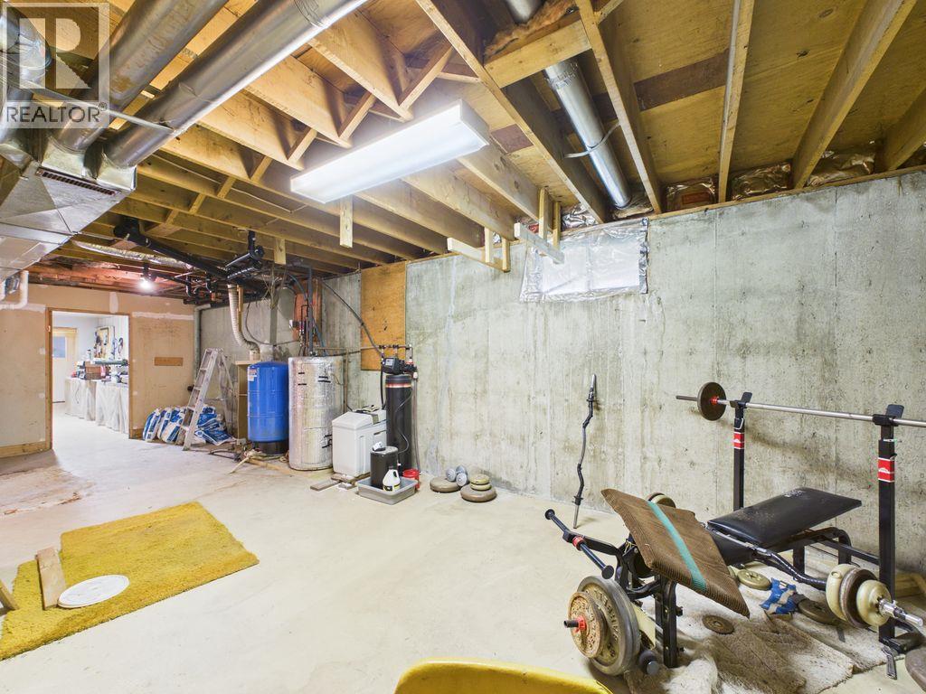 8489 Hwy 95a, Kimberley, British Columbia V1A 3L2 - Photo 47 - 10387553